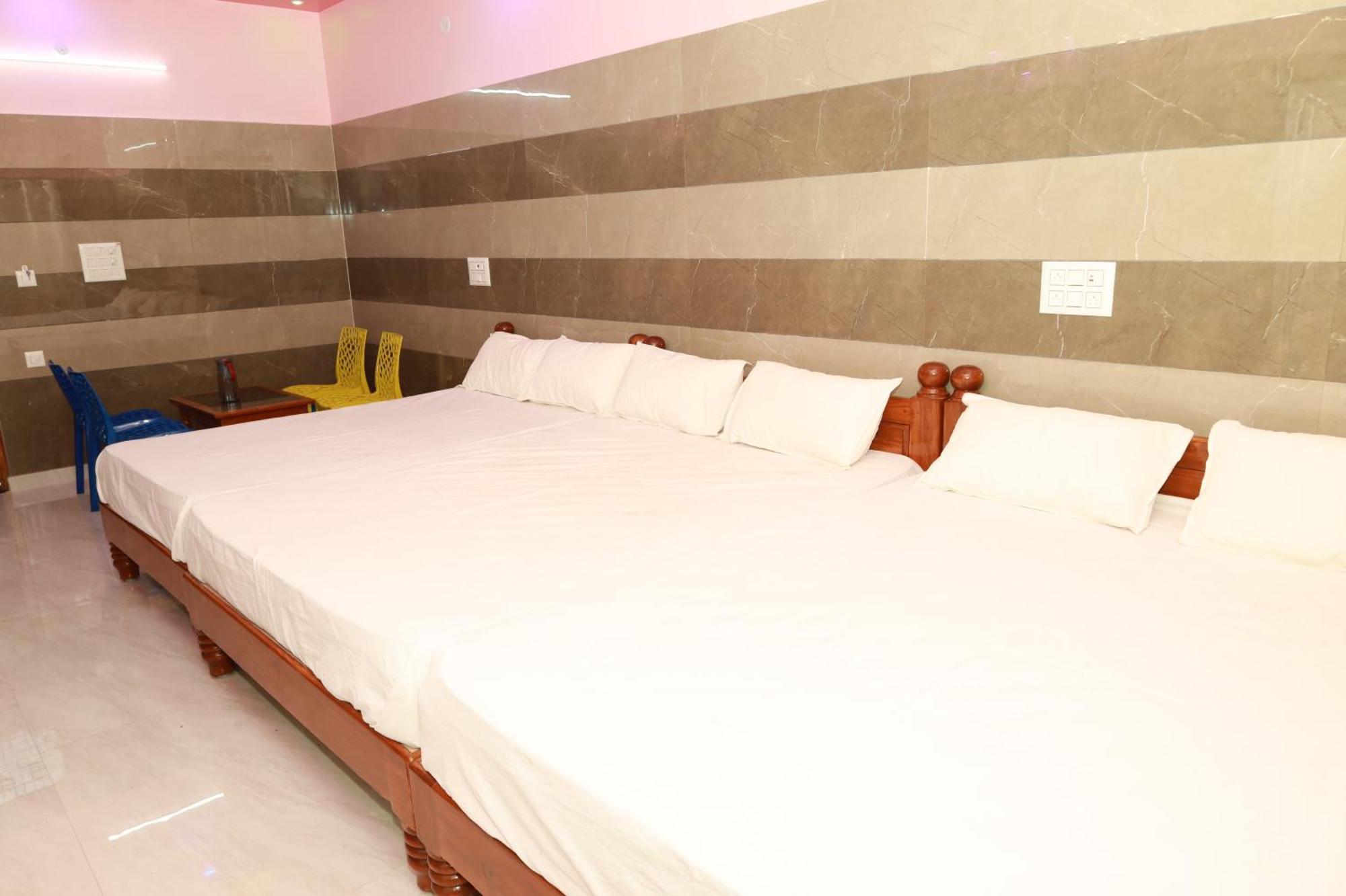 Rv Residency Hotel Wodapatti Exterior foto