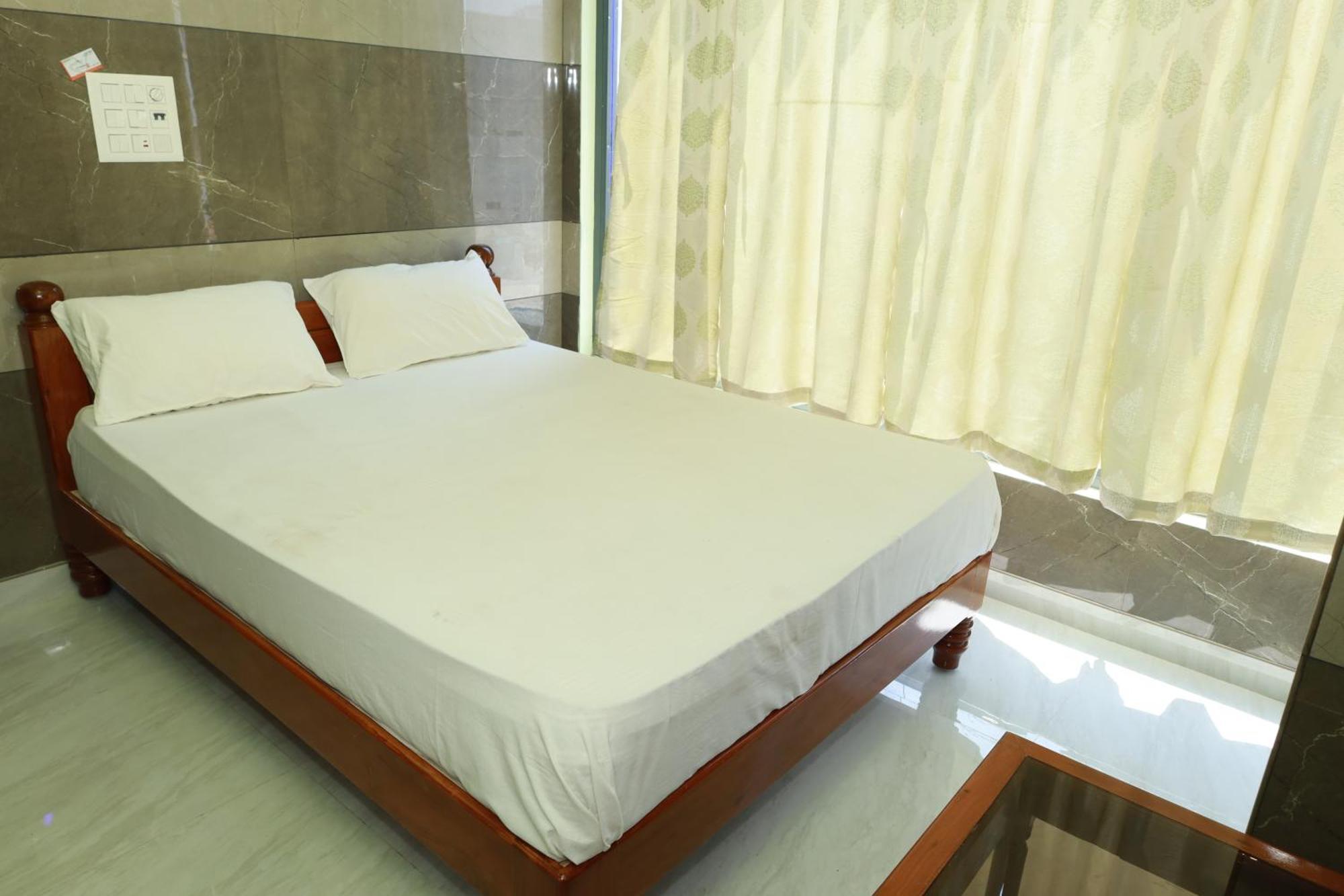 Rv Residency Hotel Wodapatti Exterior foto