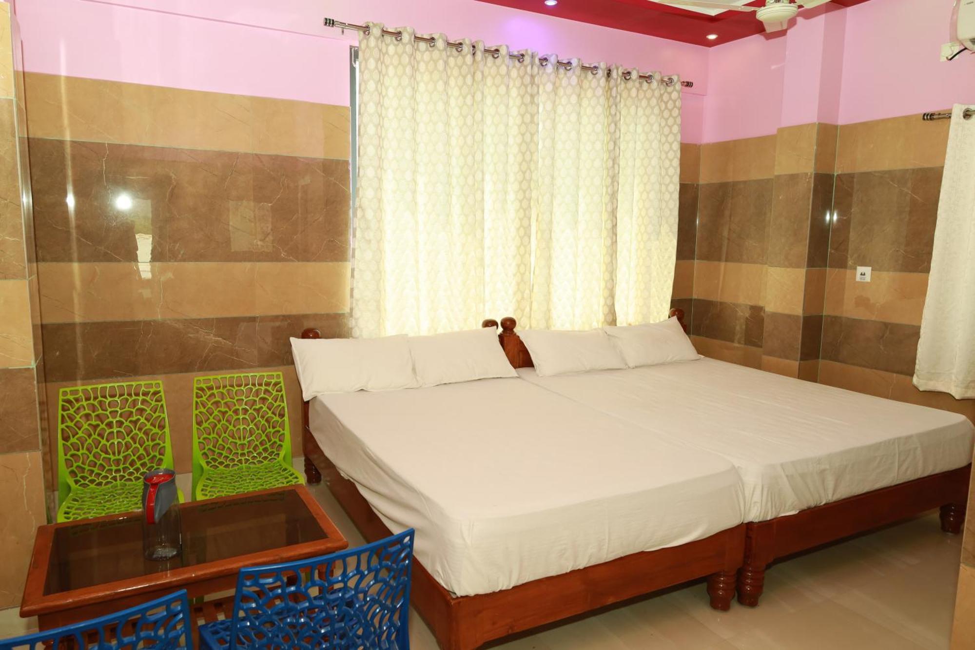 Rv Residency Hotel Wodapatti Exterior foto